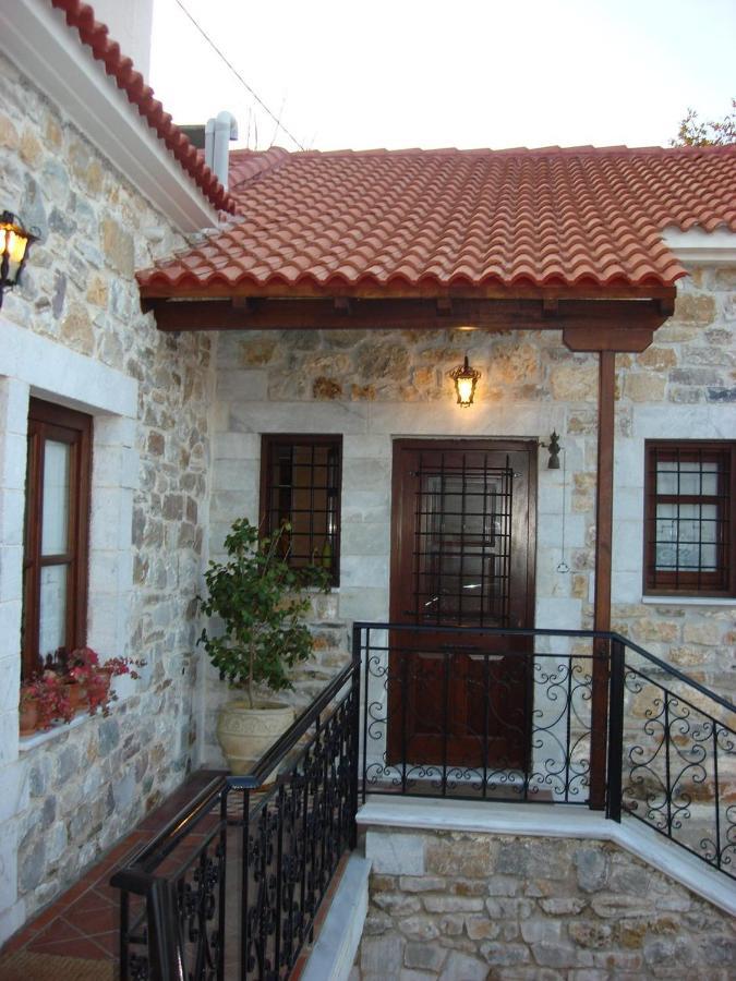 Ξενωνασ Σελινουντα Hotel Kosmás Екстериор снимка