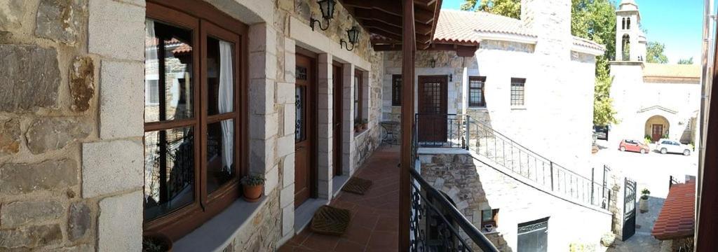 Ξενωνασ Σελινουντα Hotel Kosmás Екстериор снимка