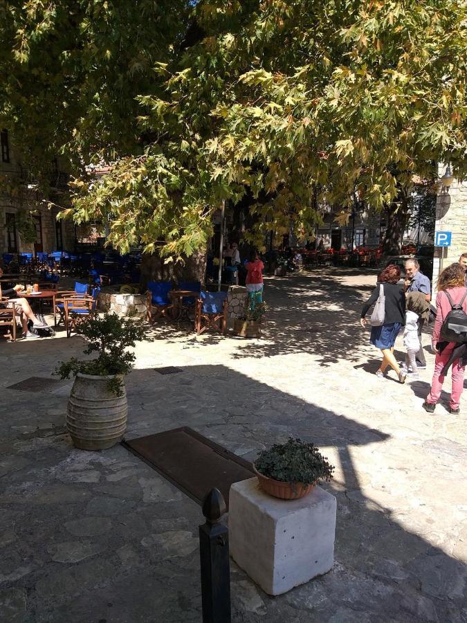 Ξενωνασ Σελινουντα Hotel Kosmás Екстериор снимка