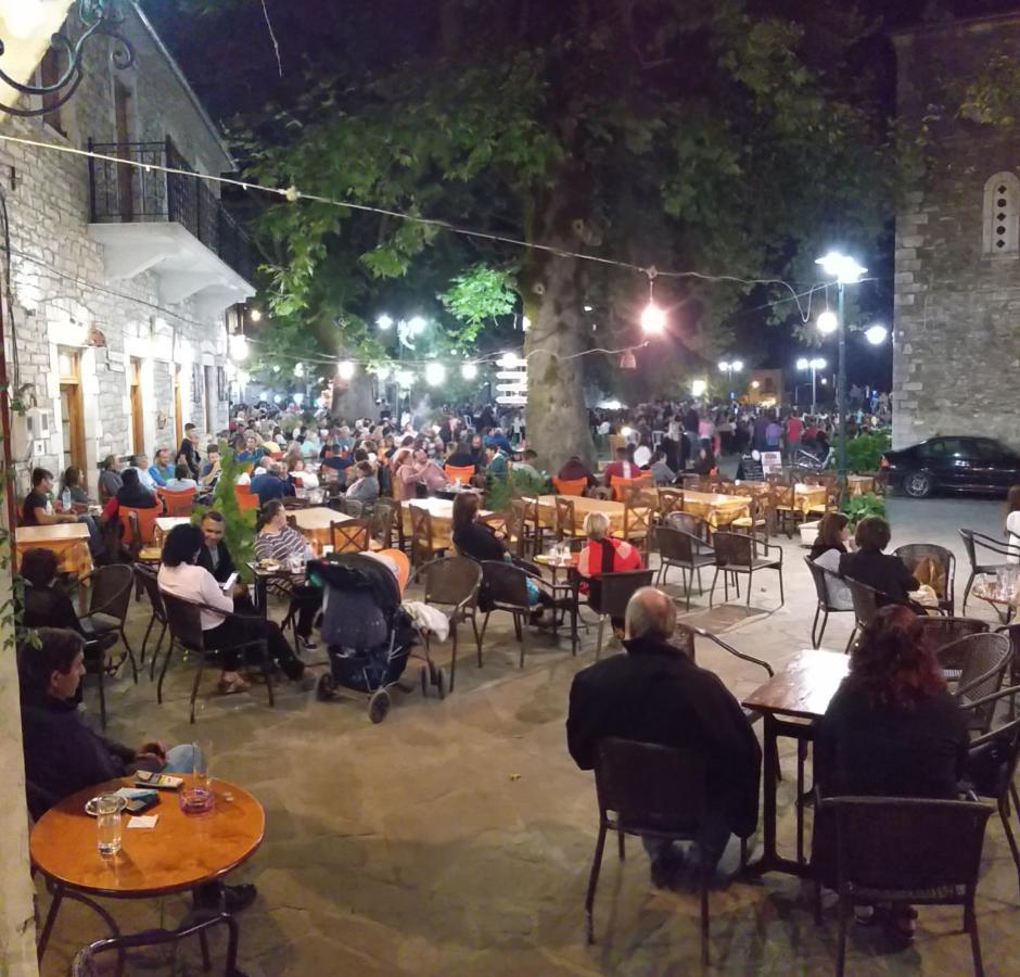 Ξενωνασ Σελινουντα Hotel Kosmás Екстериор снимка