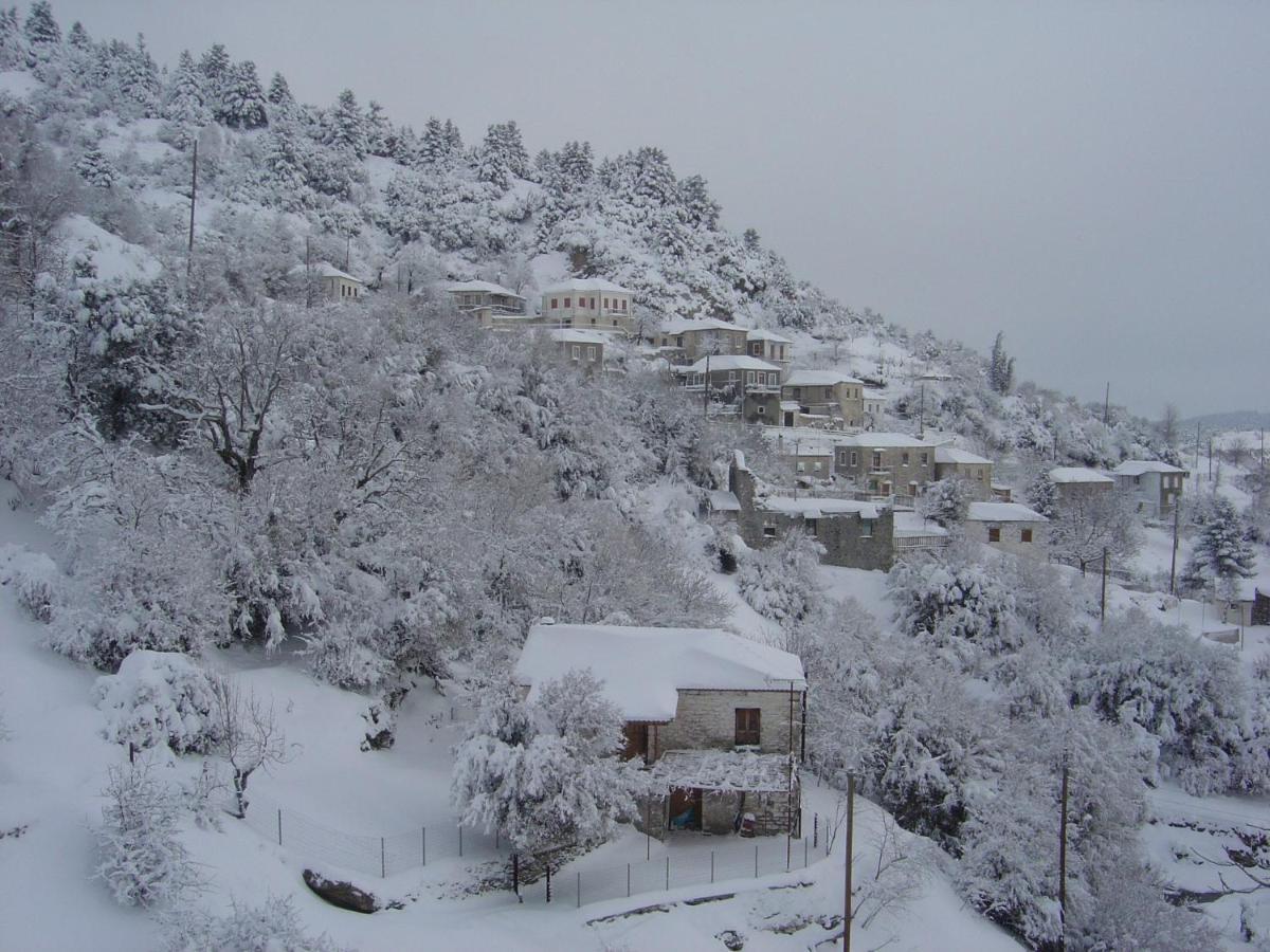 Ξενωνασ Σελινουντα Hotel Kosmás Екстериор снимка