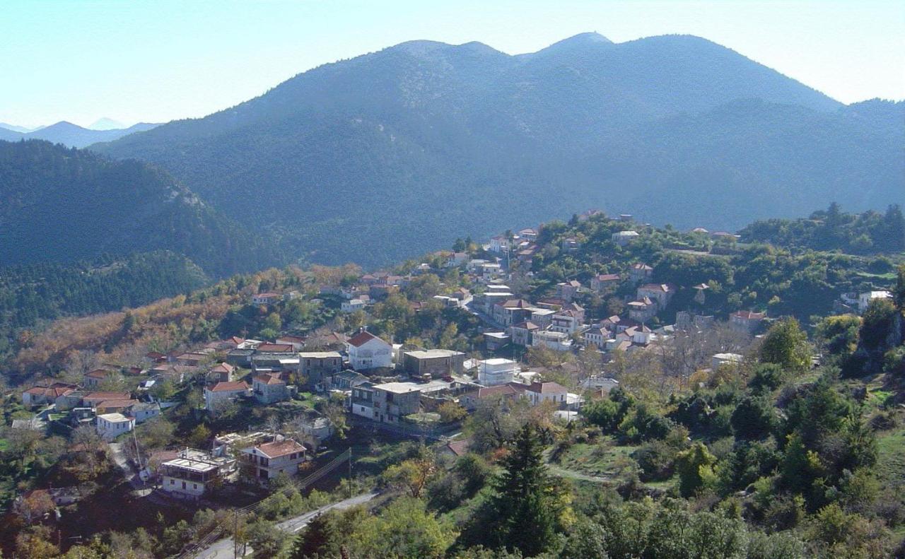 Ξενωνασ Σελινουντα Hotel Kosmás Екстериор снимка